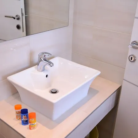 Adriatic View With Shared Balcony Appartement *